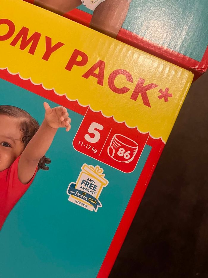 Pampers taille 5 pants maxi pack (2 cartons) - photo numéro 2