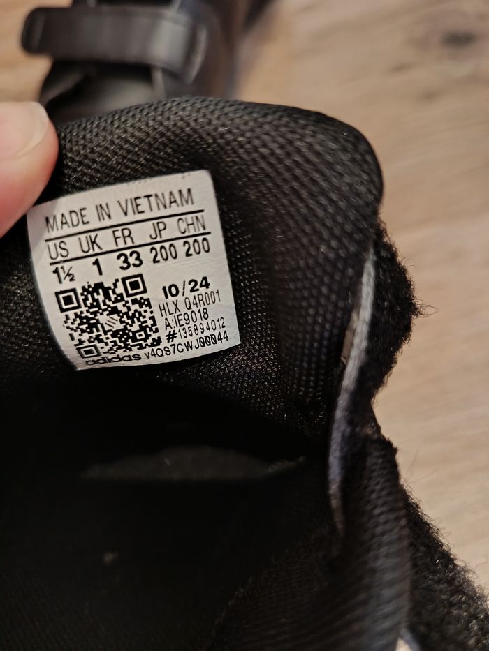 Baskets adidas - photo numéro 3