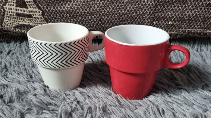 Lot 2 tasses à café
