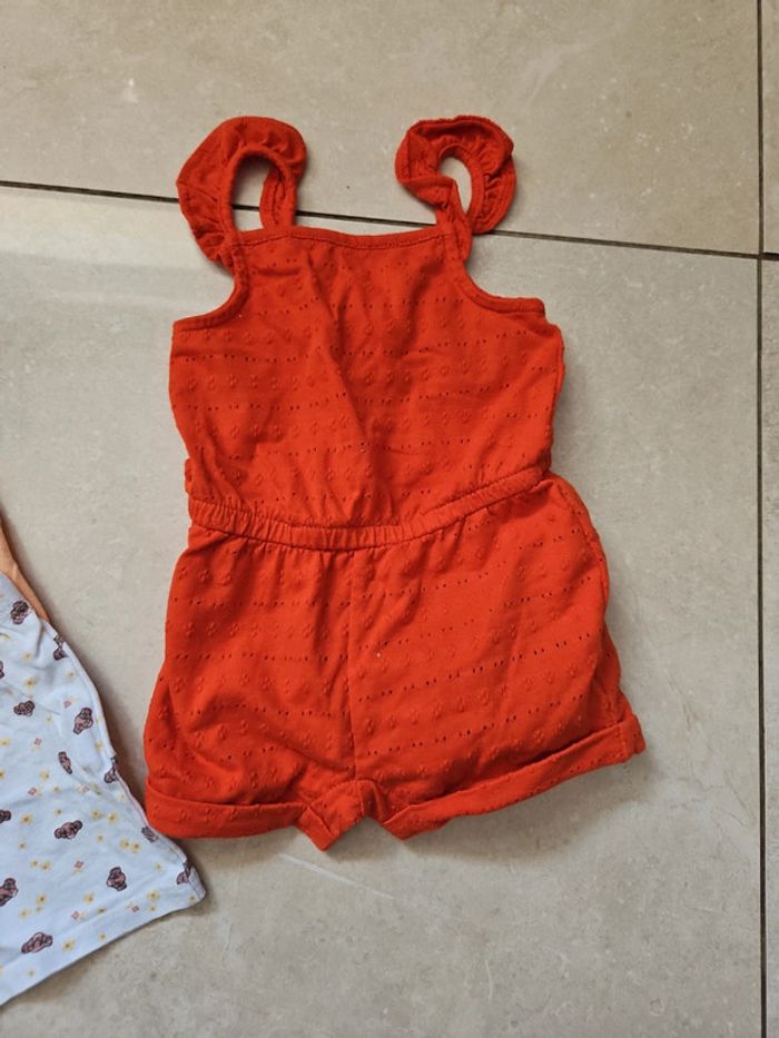 1 ensemble Disney plus 1 combinaison short - photo numéro 2