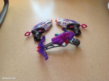 pistolets NERF