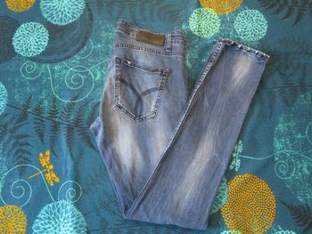 Jean Calvin Klein femme coupe sculted slim effet troué Taille 42 W33 L34 Bleu (J255)