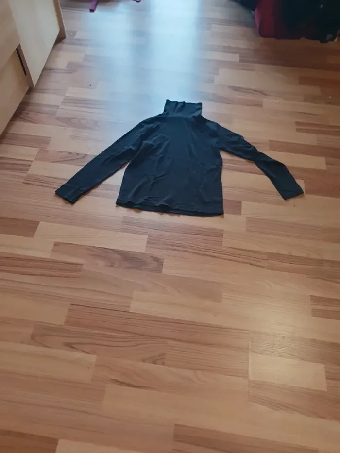 sous pull 10 ans noire - photo numéro 2