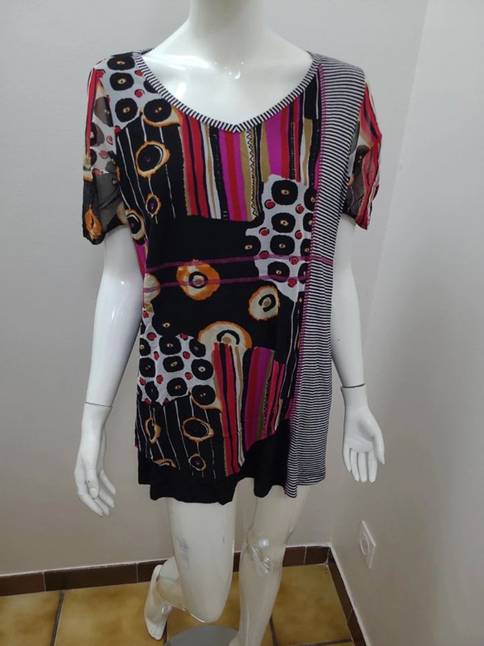 Jolie T shirt Taille 48 - photo numéro 2