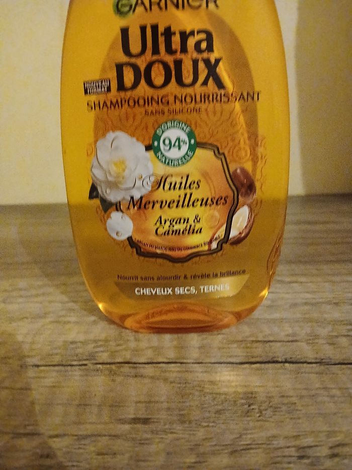 Shampoing neuf - photo numéro 2