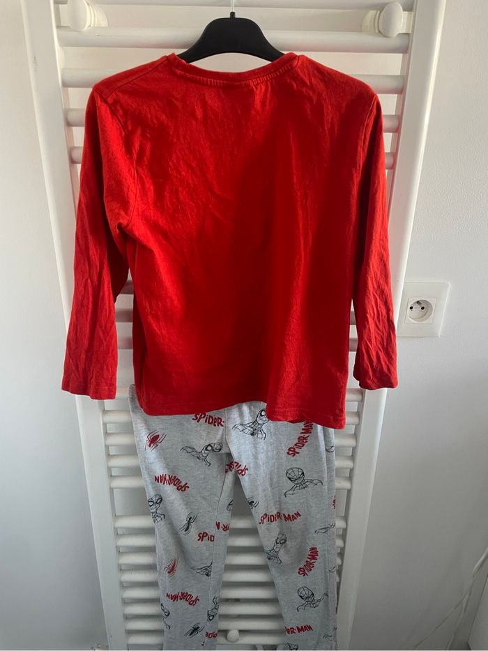 Pyjama Spiderman - 7/8 ans - photo numéro 4