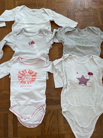 Bodies fille 12 mois