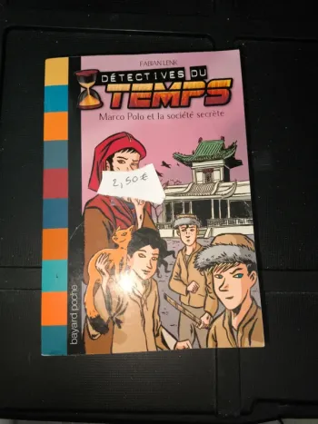 Livre détective du temps