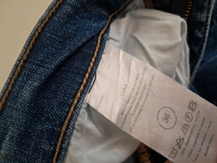 NVY jean T.36 en excellent état - photo numéro 10