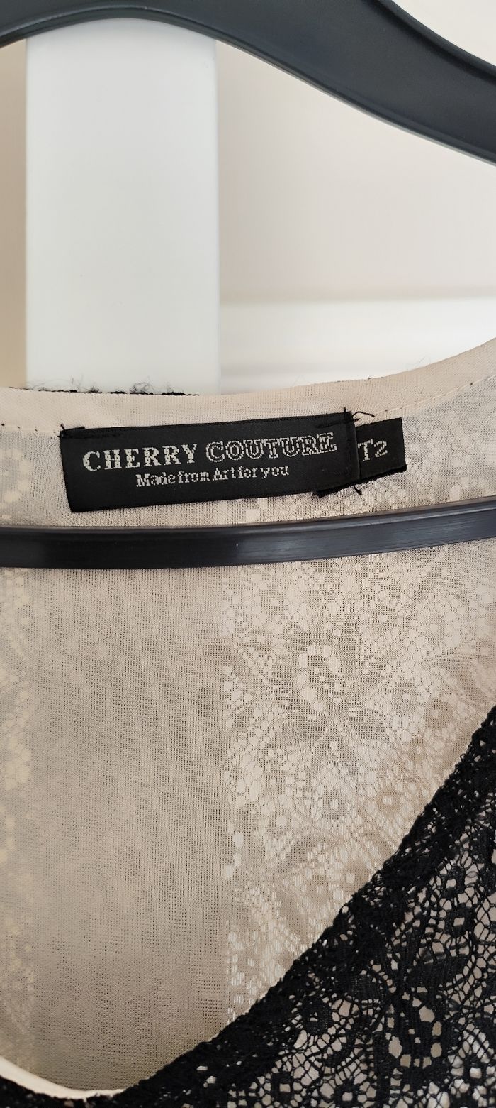 Robe sans manches en dentelle noire  taille 2Cherry - photo numéro 3
