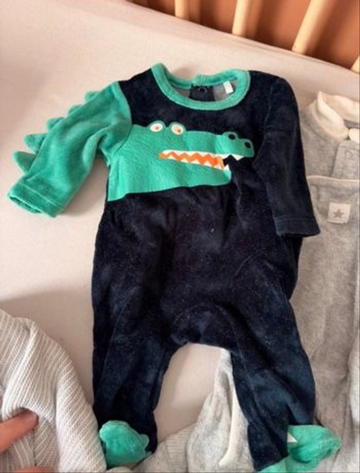 Lot vêtement naissance - photo numéro 9