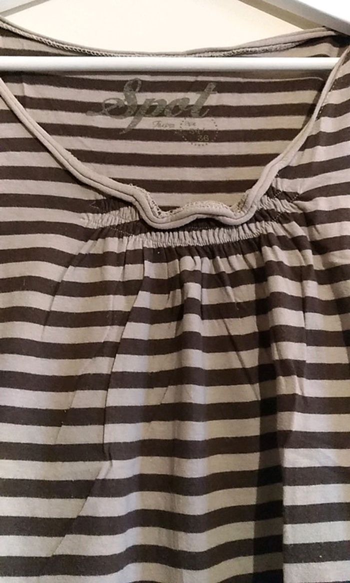 T-shirt rayures - photo numéro 2