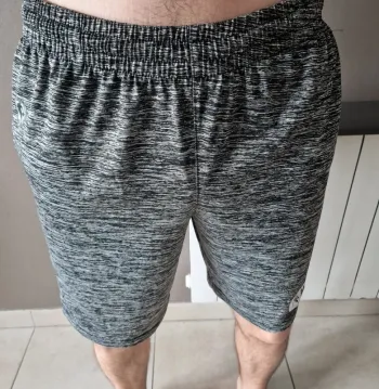Short NBA gris taille M