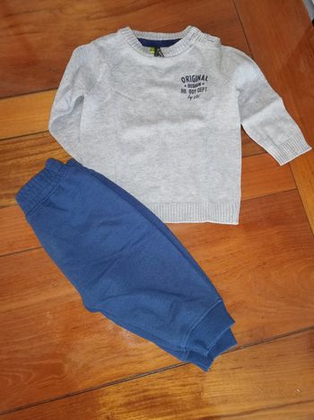 Ensemble taille 6 mois.