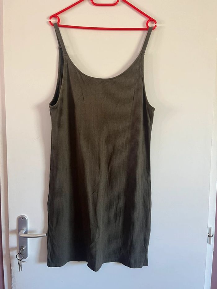 Robe bretelle