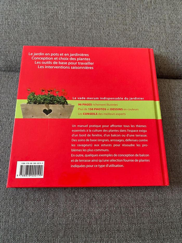 Livre bord de fenêtre - photo numéro 2