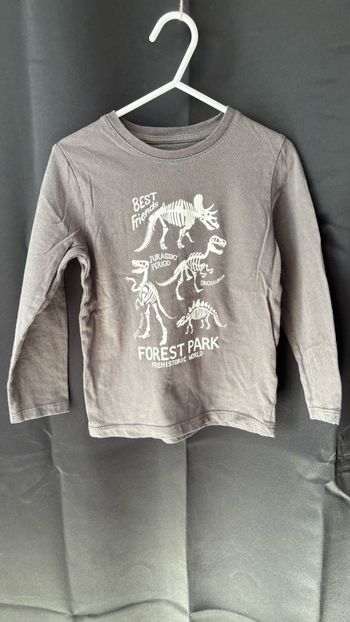Tee shirt