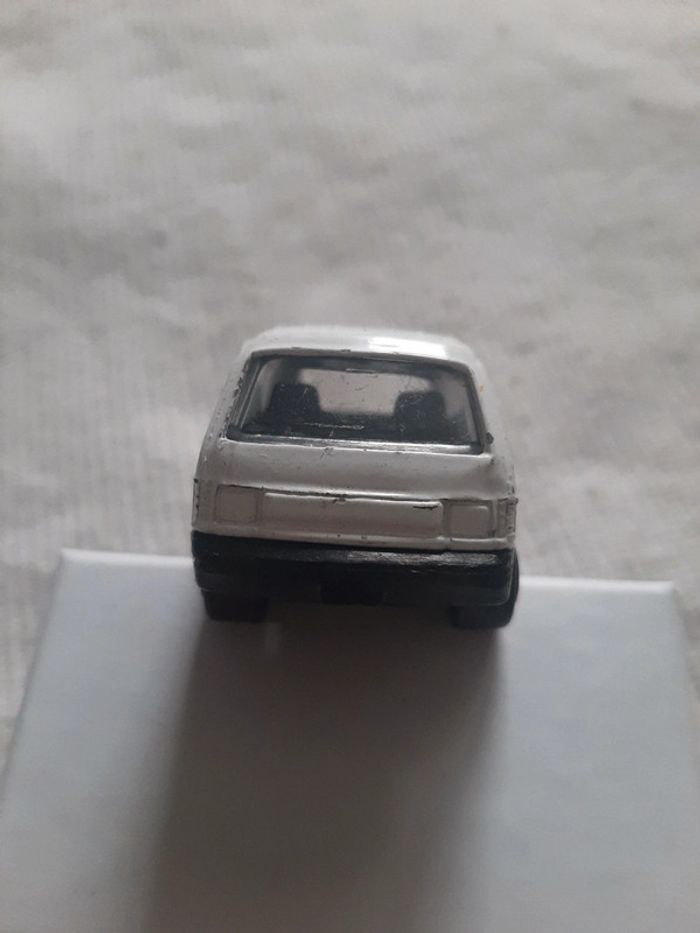 Ford Econovan blanc / palmier - photo numéro 2