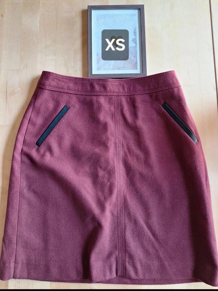 Jupe pour femme taille XS Marque Yessica très bon état