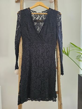 Robe Mango dentelle noire taille 38 M