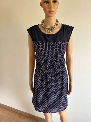 Robe marine sans manches LolaLiza taille française 40 etat neuf (taille grande)