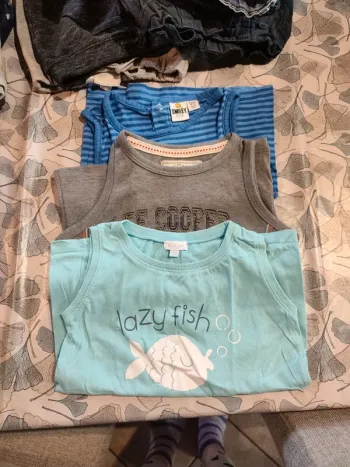 Lot t-shirt sans manche