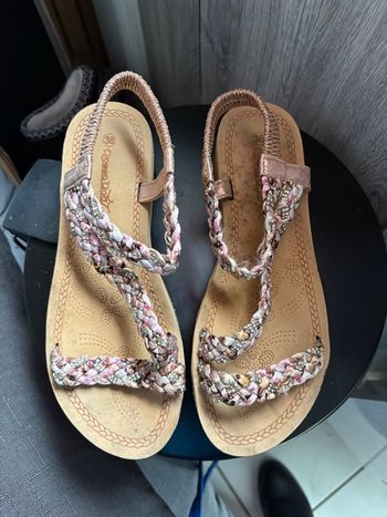 Claquettes multicolores