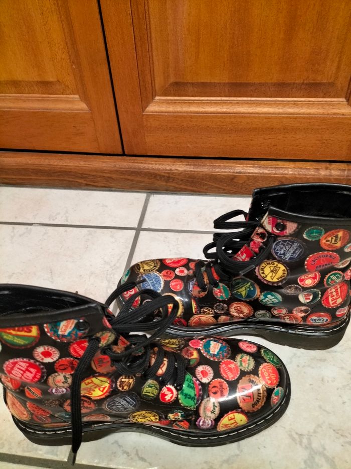 Chaussures montantes style doc Martens - photo numéro 2