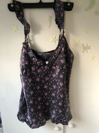 Débardeur à fleurs et volants