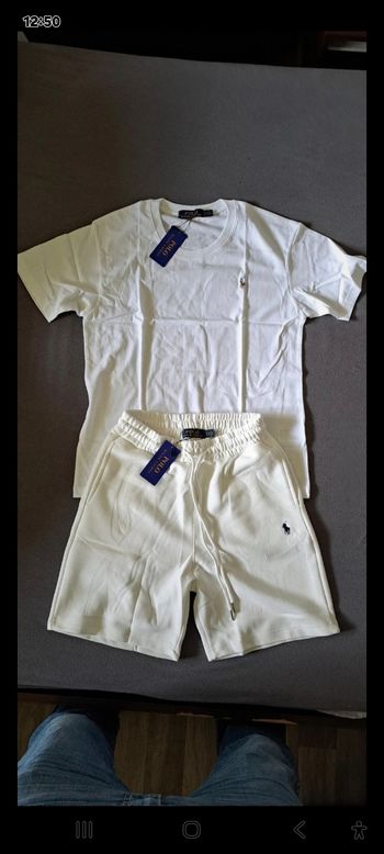 Ensemble Ralph Lauren short blanc et tee-shirt blanc . Taille : S