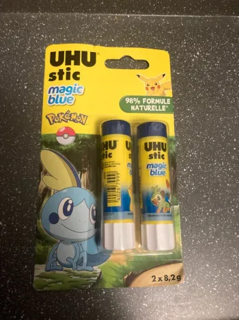 2 tubes de colle UHU Stic Magic Blue - Pokémon