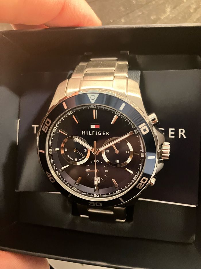 Montre tommy Jordan bleue neuve - photo numéro 3