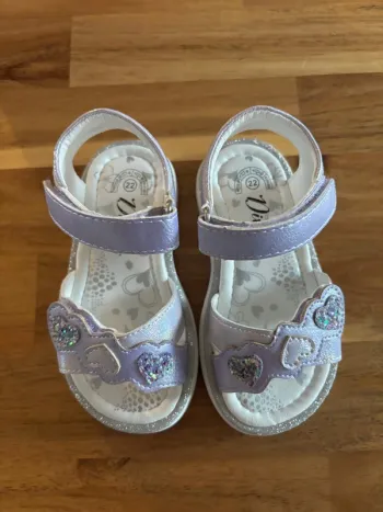 Paire de nus pieds violet à scratch