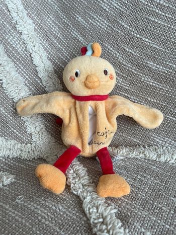 Peluche doudou mouchoir 16cm sucre d’orge poule poussin oiseau jaune et rouge très bon état
