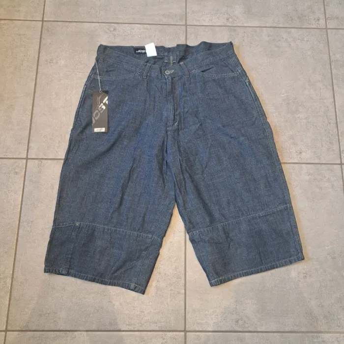 Jeans hauteur genoux - photo numéro 2