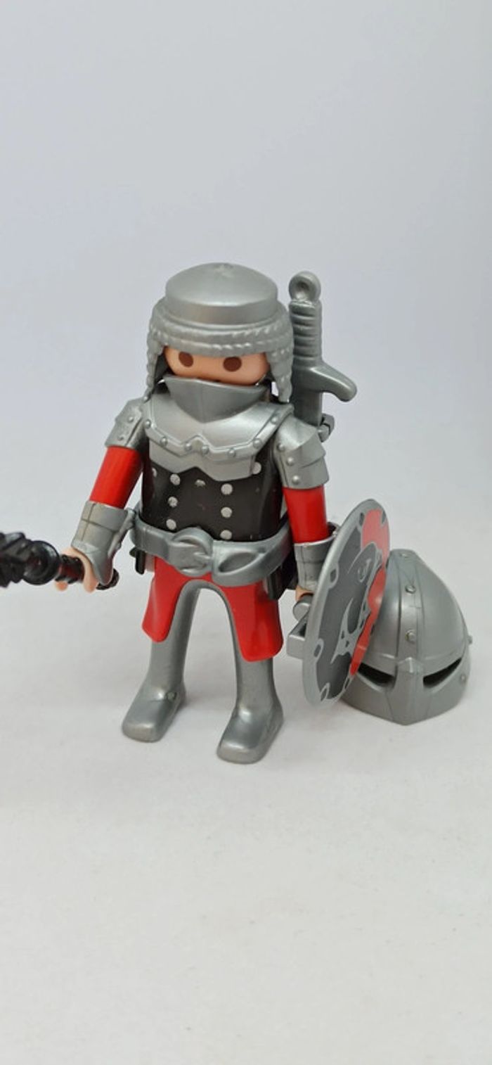 Homme chevalier motif faucon avec cape noire et deux armes playmobil - photo numéro 4