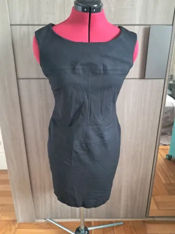 Petite robe noire tara jarmon