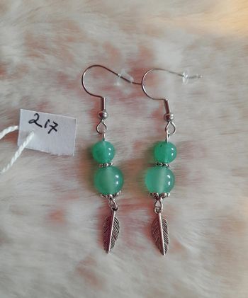 Boucles d'oreilles plume perles verte