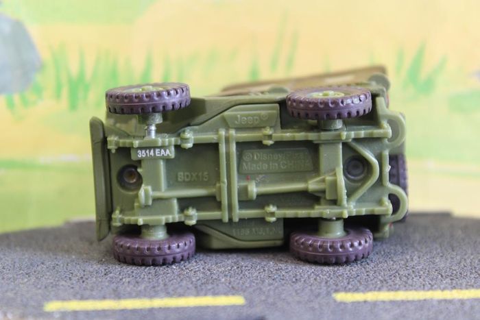 Disney Pixar cars Sarge - photo numéro 10