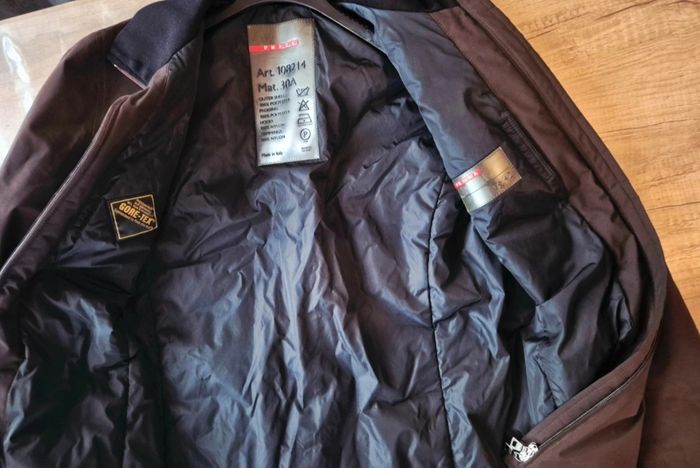 Veste _ PRADA _ Gore Tex _ femme _  taille M - photo numéro 8