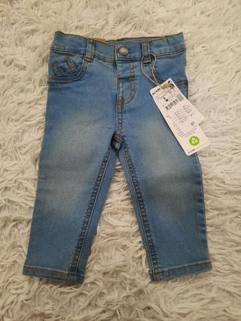 Jean taille 9 mois