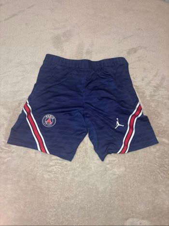 Short Jordan psg taille M
