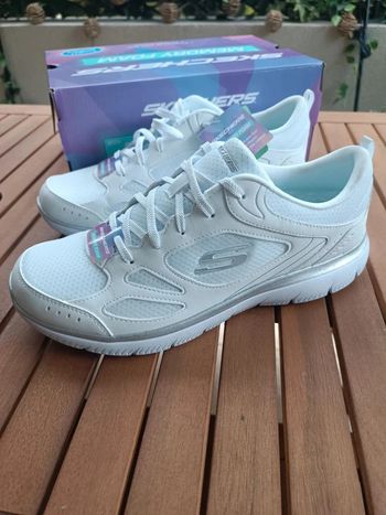Baskets Skechers femme pointure 42