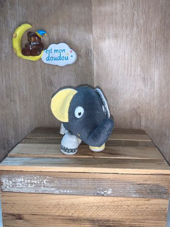 ST30 doudou éléphant 🐘 sauthon