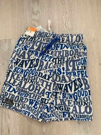 Short bermuda, maillot de bain, marque décathlon tribord taille 6 ans, neuf
