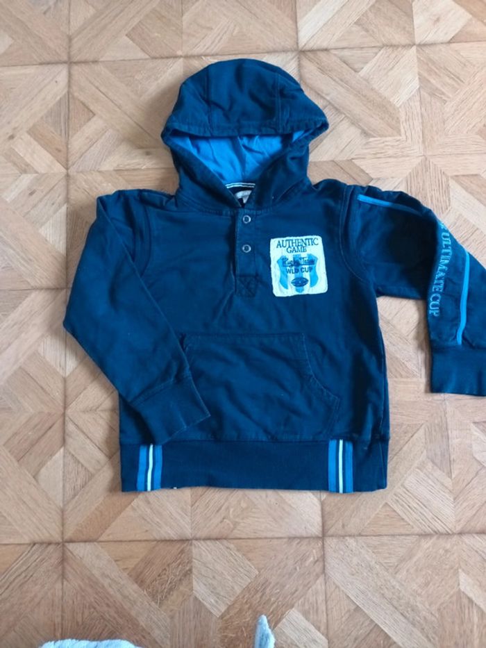 Sweat à capuche 10ans