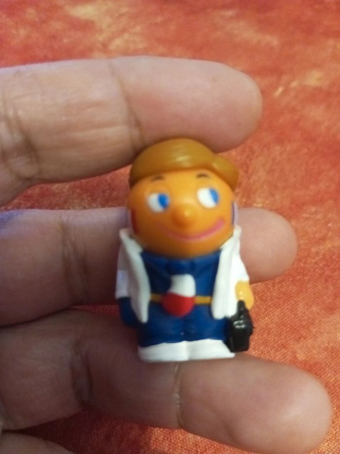 Lot de 7 figurines Kinder surprise Supporter, fan de foot - photo numéro 5