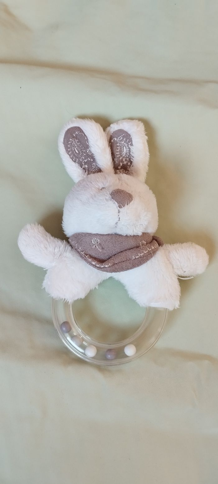 Peluche hochet lapin