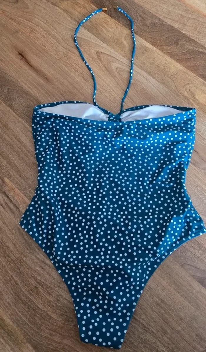 Maillot de bain une pièce ouvert - photo numéro 3
