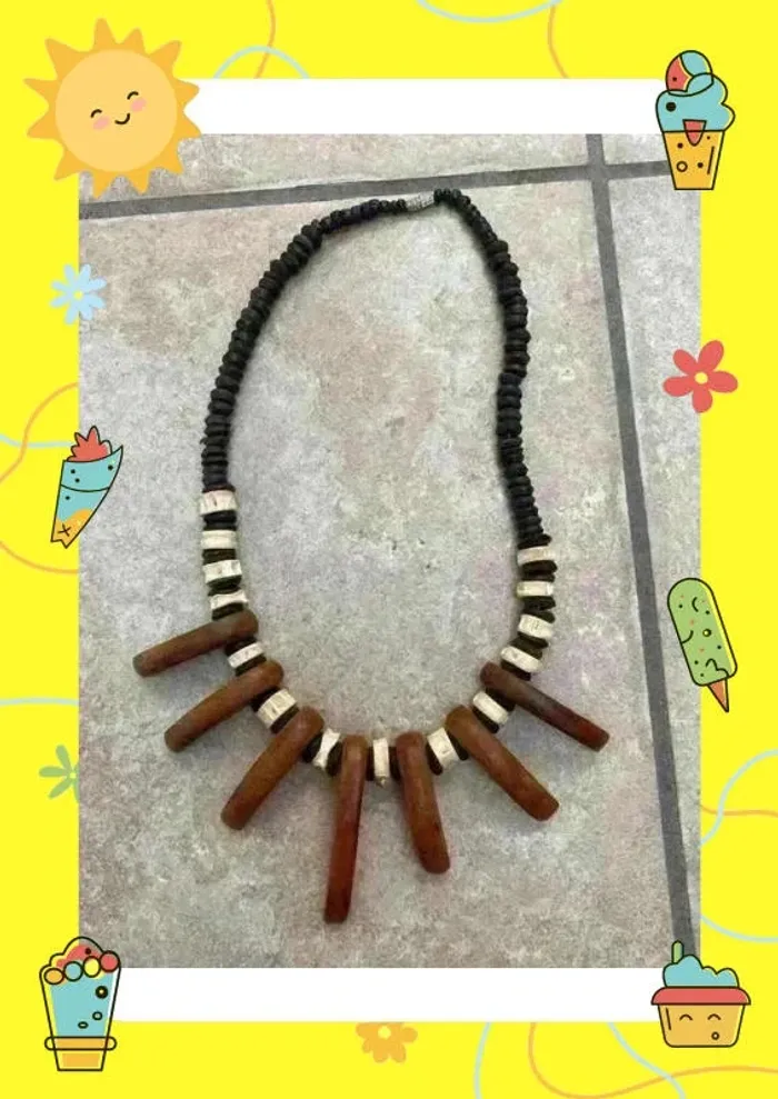 Collier marron noir bois